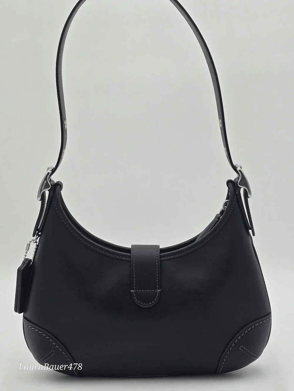 💥NWT💥 Coach Glovetanned Leather Hamptons Hobo, Black